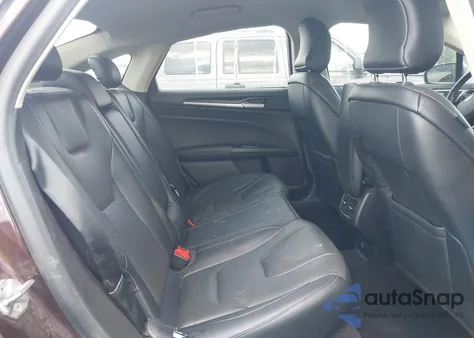 2019 Ford Fusion Energi Titanium из США, поврежденный, VIN 3FA6P0SU4KR168769